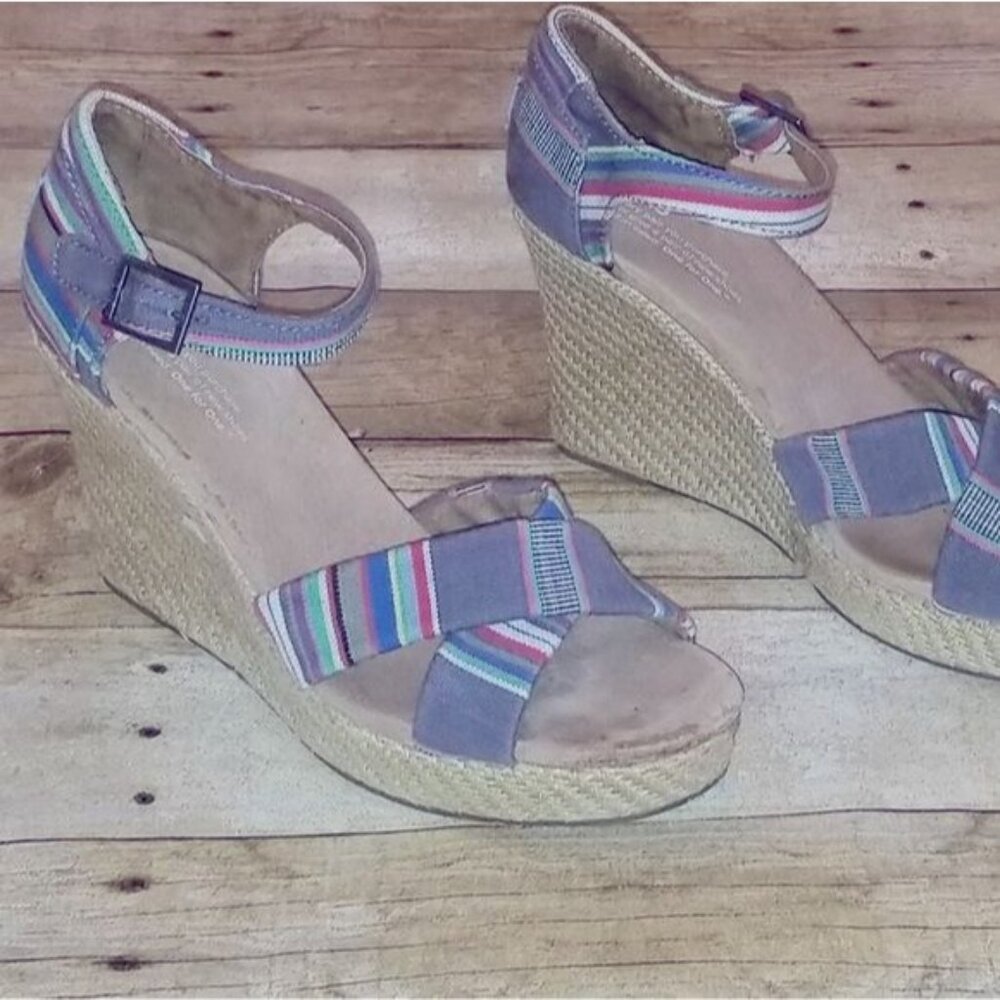 Tom's Espadrille Stripped‎ Wedge size 8